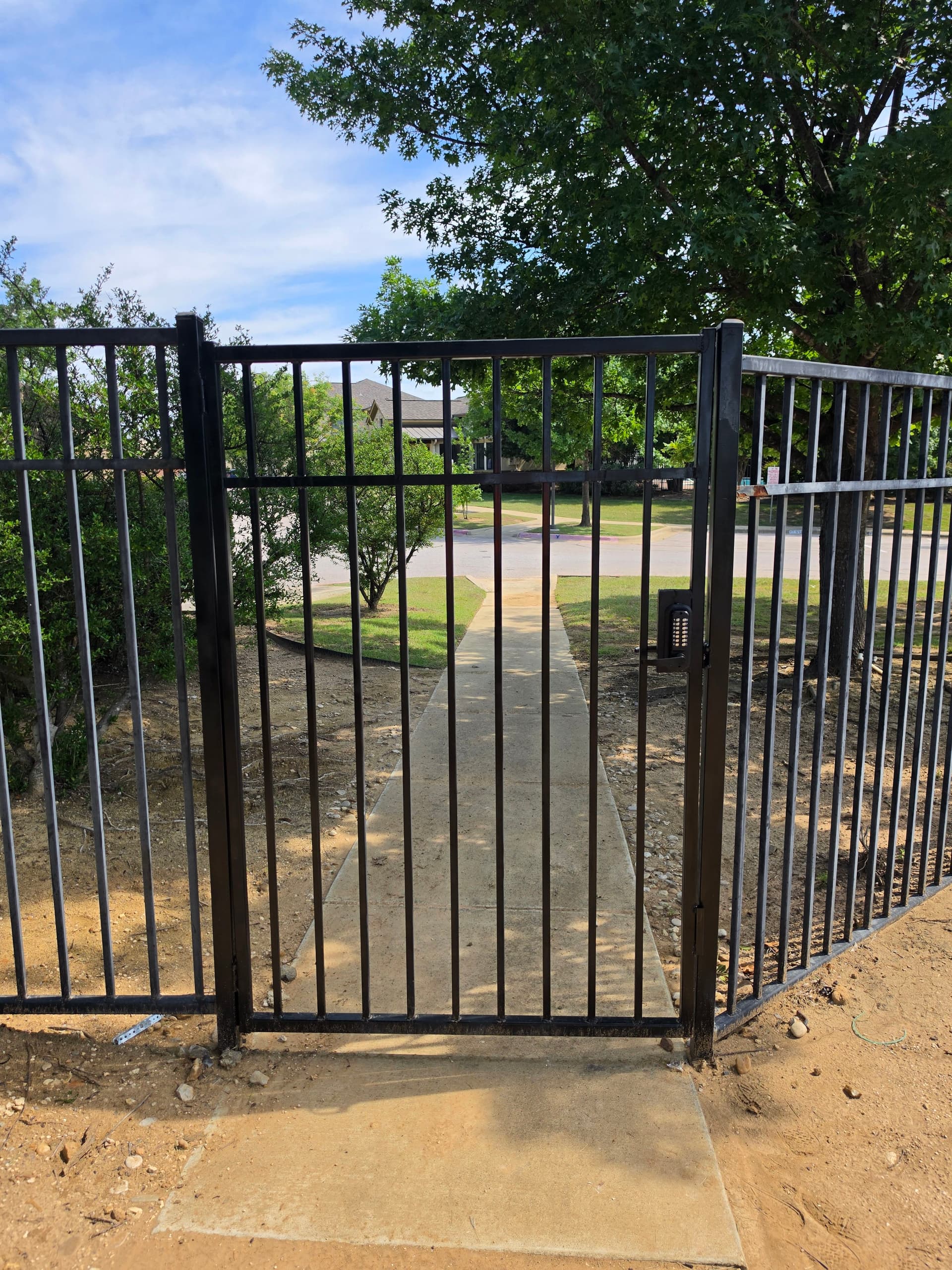 Gallery photos for Old Steel Gate Swapped Out for a Custom Welded Upgrade: Image #1