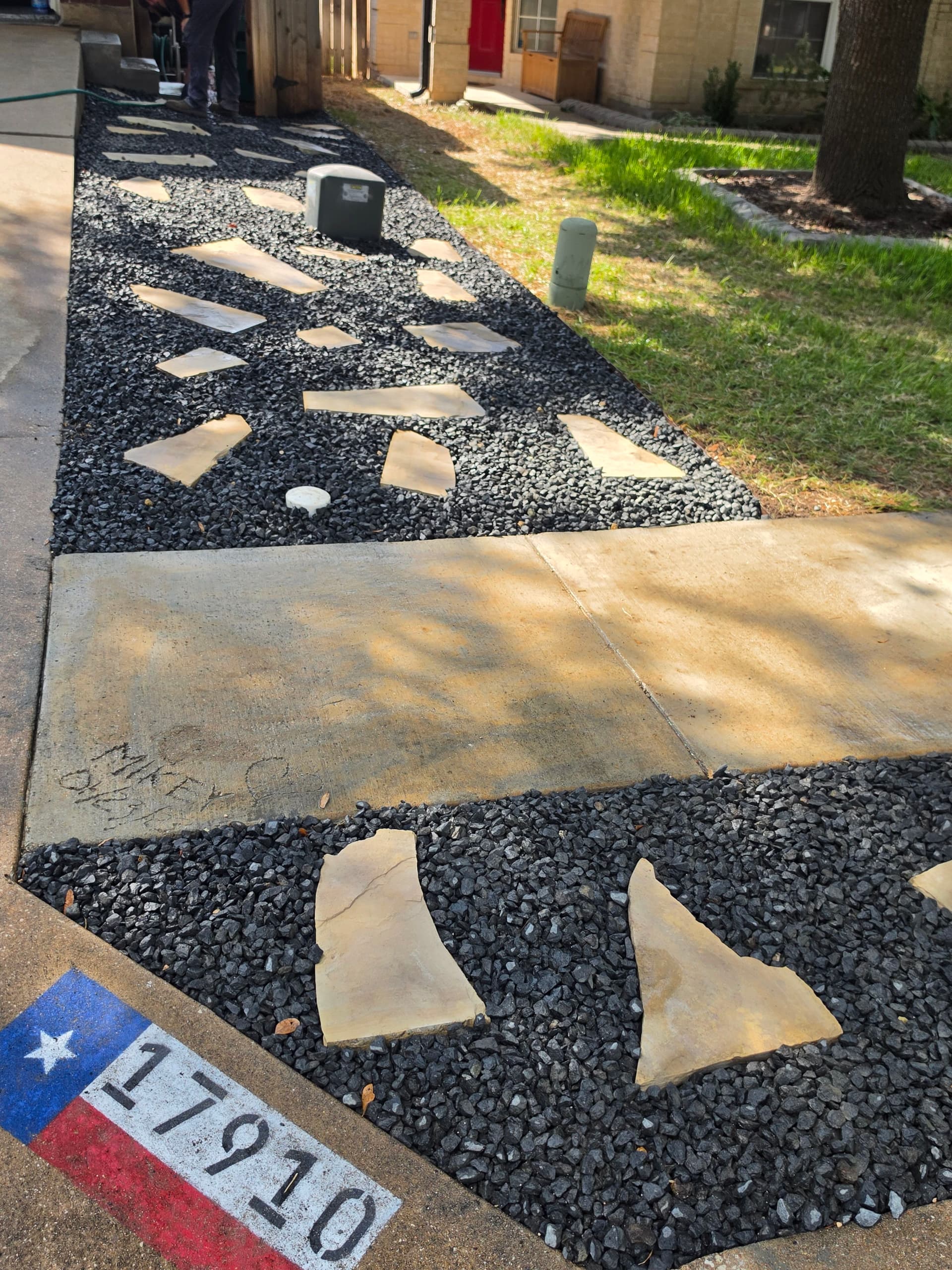Gallery photos for Shadow Rock and Mexican Creme Paver Landscape Install in Pflugerville: Image #4