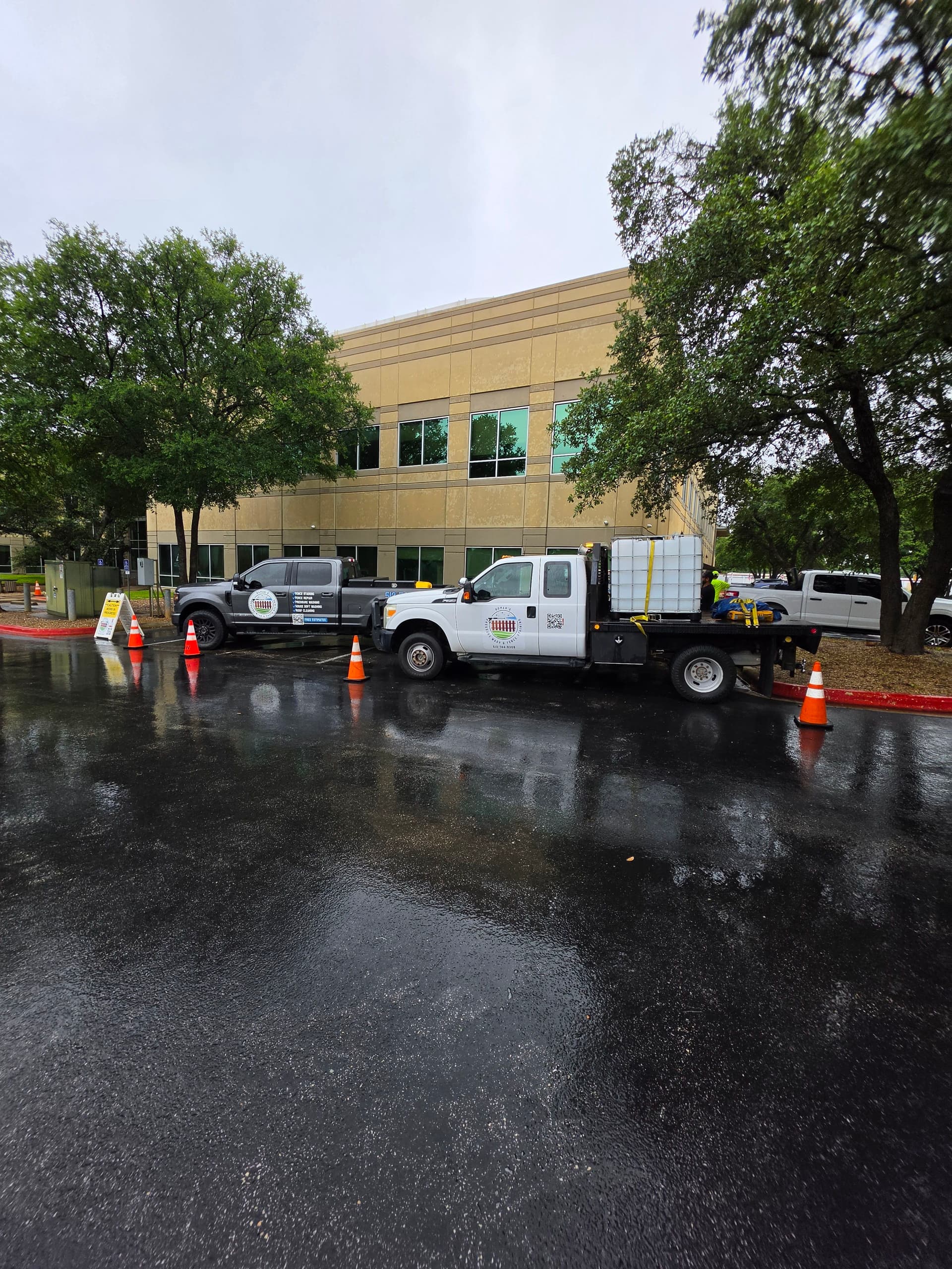 Gallery photos for Large-Scale Commercial Flat Roof Cleaning Done Right: Image #7
