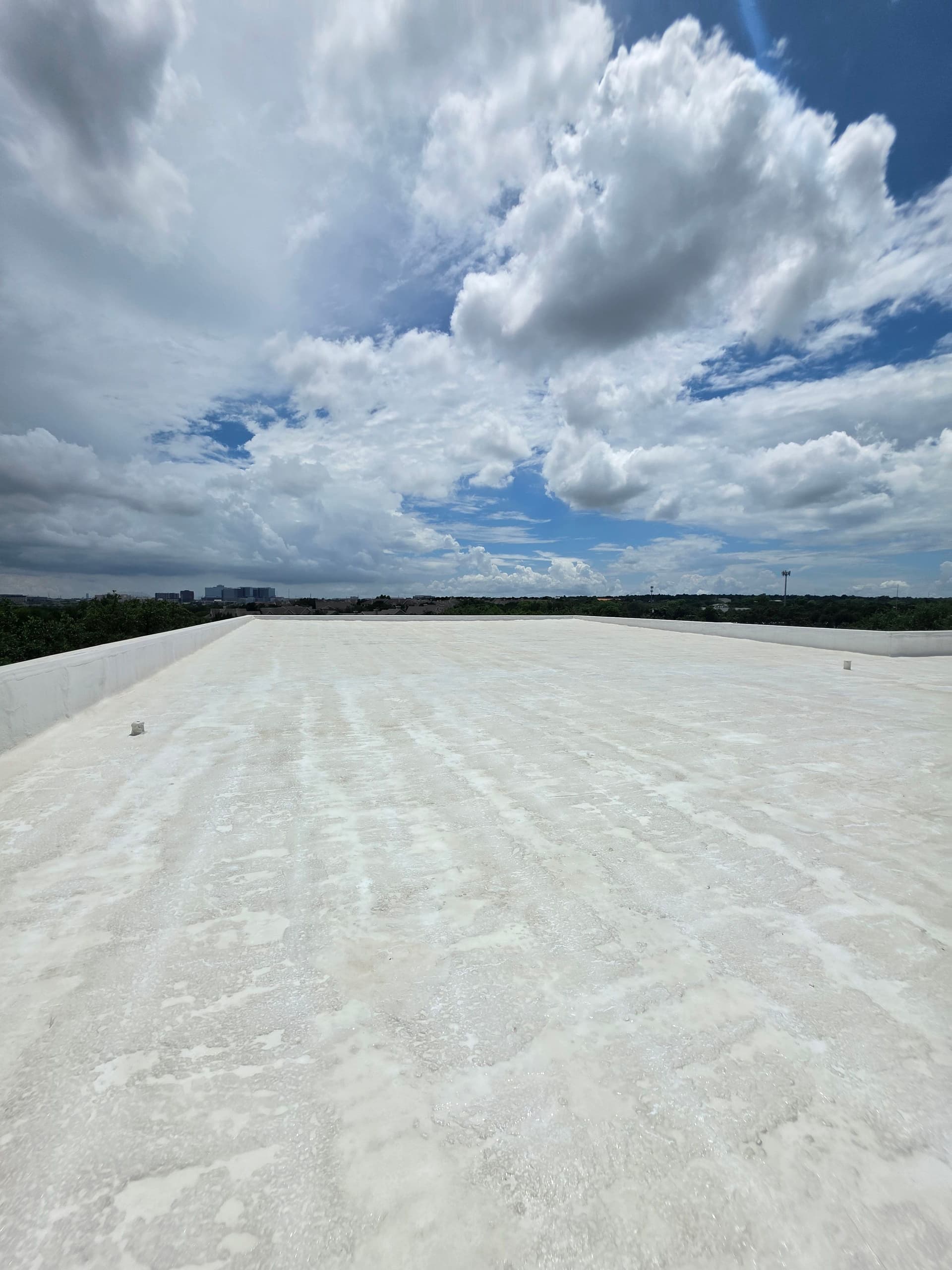 Gallery photos for Large-Scale Commercial Flat Roof Cleaning Done Right: Image #2
