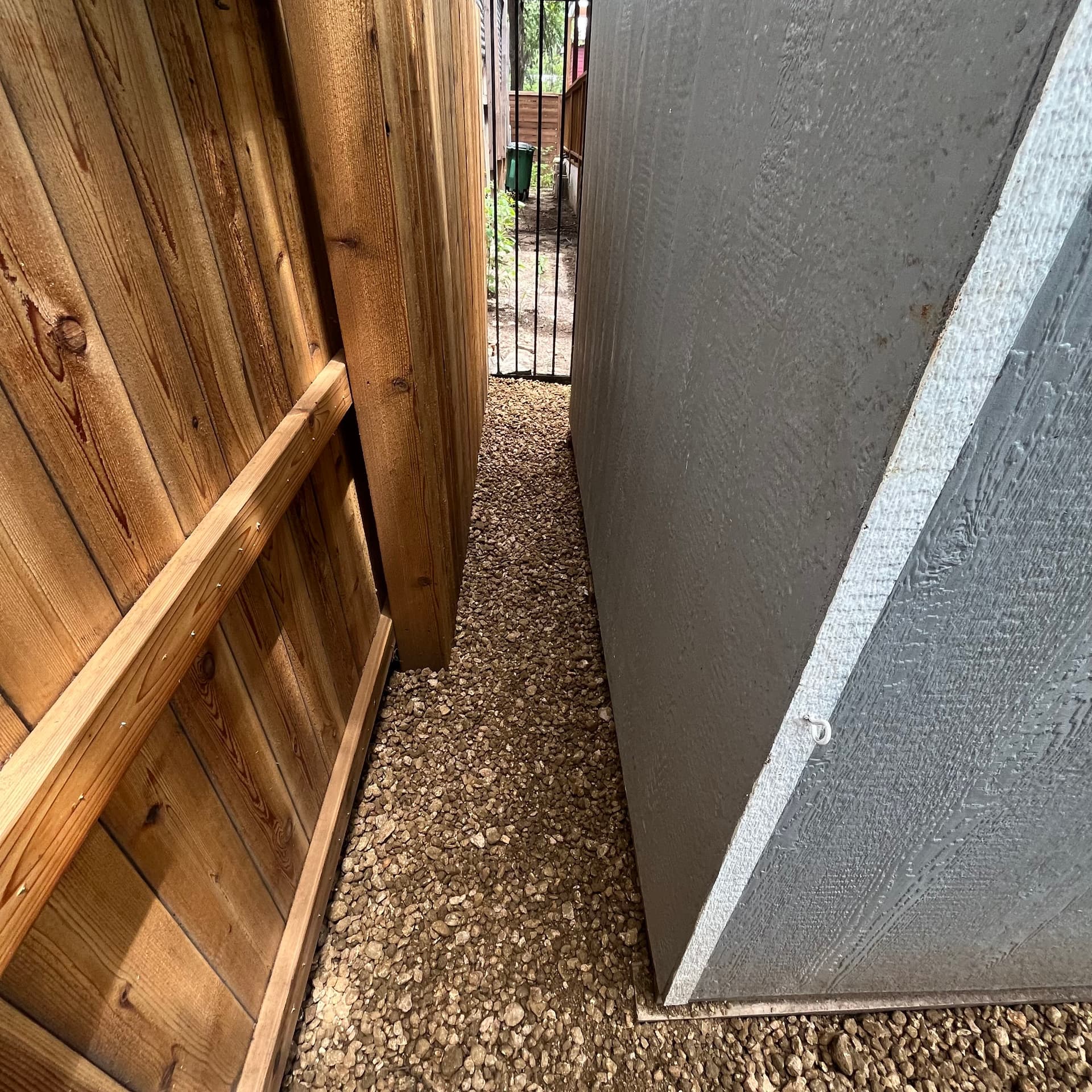 Gallery photos for Muddy Side Yard Fixed with Gravel and Pavers: Image #2