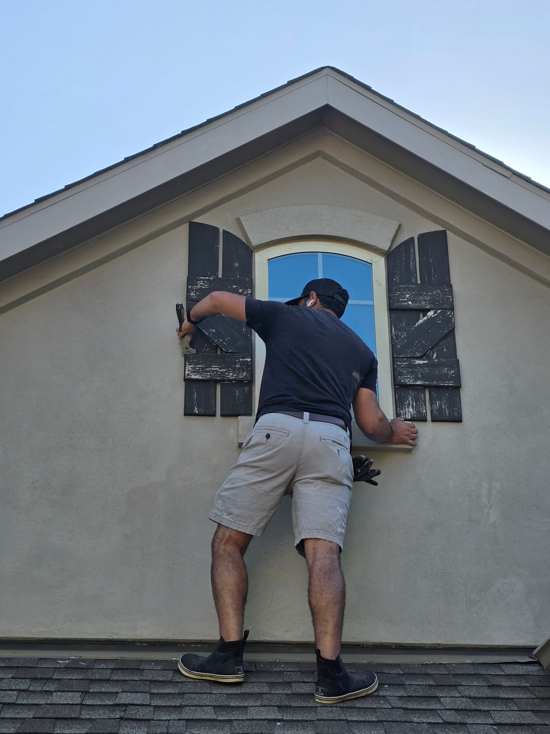 Gallery photos for Faded Shutters Get a Fresh Havana Coffee Finish: Image #6