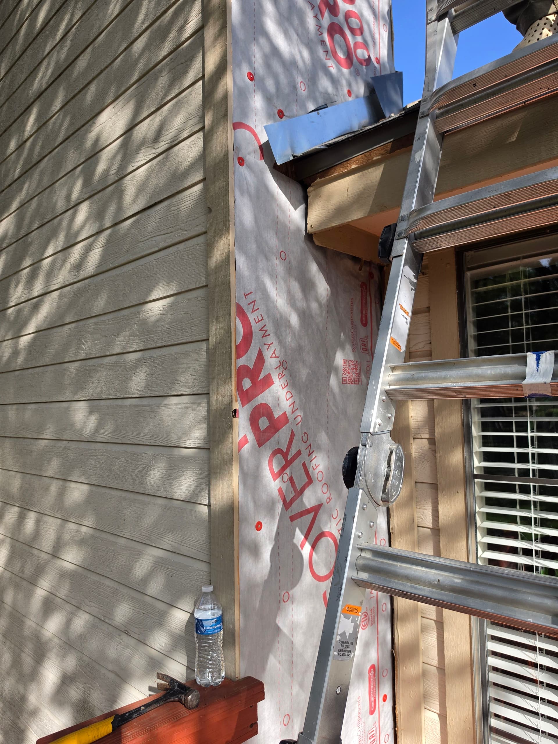 Gallery photos for Soffit, Fascia and Siding Repairs Done Right Before the Roofers Move In: Image #2